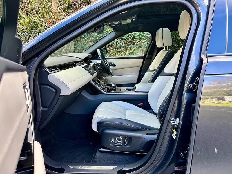 Land Rover 2.0 P400e 17.1kWh R-Dynamic HSE SUV 5dr Petrol Plug-in Hybrid Auto 4WD Euro 6 (s/s) (404 ps)