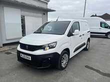 Peugeot Partner BlueHDi 1000 Professional SWB 3 seat