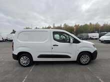 Peugeot Partner BlueHDi 1000 Professional SWB 3 seat