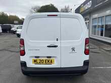 Peugeot Partner BlueHDi 1000 Professional SWB 3 seat