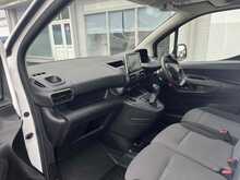 Peugeot Partner BlueHDi 1000 Professional SWB 3 seat