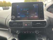 Peugeot Partner BlueHDi 1000 Professional SWB 3 seat