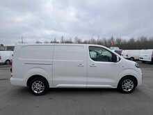 Vauxhall Vivaro Turbo D 2900 Sportive