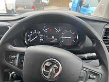 Vauxhall Vivaro Turbo D 2900 Sportive