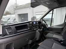 Ford Transit 350 EcoBlue Leader