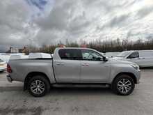 Toyota Hilux D-4D Invincible