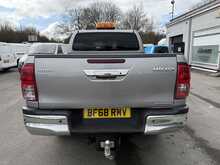 Toyota Hilux D-4D Invincible