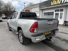 Toyota Hilux D-4D Invincible