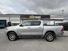 Toyota Hilux D-4D Invincible