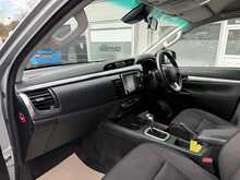 Toyota Hilux D-4D Invincible