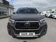 Toyota Hilux 2.4 D-4D Invincible X Pickup Double Cab 4dr Diesel Auto 4WD