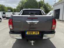 Toyota Hilux 2.4 D-4D Invincible X Pickup Double Cab 4dr Diesel Auto 4WD
