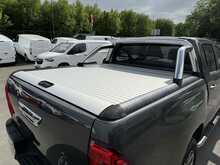 Toyota Hilux 2.4 D-4D Invincible X Pickup Double Cab 4dr Diesel Auto 4WD