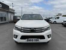 Toyota Hilux 2.4 D-4D Invincible Pickup Double Cab 4dr Diesel Auto 4WD