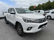 Toyota Hilux 2.4 D-4D Invincible Pickup Double Cab 4dr Diesel Auto 4WD