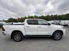 Toyota Hilux 2.4 D-4D Invincible Pickup Double Cab 4dr Diesel Auto 4WD