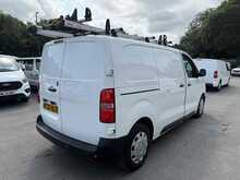 Vauxhall Vivaro Turbo D 2900 Edition