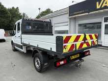 Ford Transit 350 EcoBlue Leader