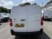Toyota ProAce D Active