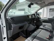 Vauxhall Vivaro Turbo D 2900 Sportive