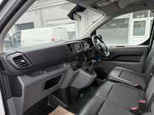 Vauxhall Vivaro Turbo D 2900 Sportive