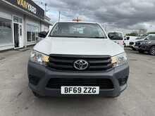 Toyota Hilux 2.4 D-4D Active Pickup Double Cab 4dr Diesel Manual 4WD