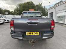 Toyota Hilux 2.4 D-4D Active Pickup Double Cab 4dr Diesel Manual 4WD
