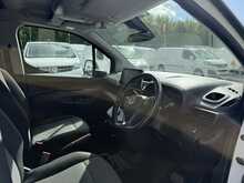 Vauxhall Combo 1.5 Turbo D 2300 Edition Panel Van 4dr Diesel Auto L2 H1