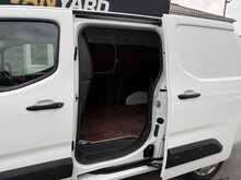 Vauxhall Combo 1.5 Turbo D 2300 Sportive Panel Van 4dr Diesel Manual L2 H1 Euro 6 (s/s) (100 ps)