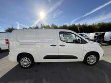 Vauxhall Combo 1.5 Turbo D 2300 Sportive AIR CON LWB Van 4dr Diesel Manual L2 H1 Euro 6 (s/s) (100 ps)
