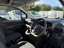 Vauxhall Combo 1.5 Turbo D 2300 Sportive AIR CON LWB Van 4dr Diesel Manual L2 H1 Euro 6 (s/s) (100 ps)