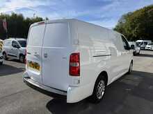 Vauxhall Vivaro 1.5 Turbo D 2900 Sportive LWB AIR CON SAT NAV Van 5dr Diesel Manual L2 H1 Euro 6 (s/s) (100 ps)