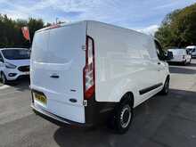 Ford Transit Custom 2.0 300 EcoBlue SWB AIR CON Van 5dr Diesel Manual L1 H1