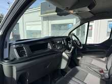 Ford Transit Custom 2.0 300 EcoBlue SWB AIR CON Van 5dr Diesel Manual L1 H1