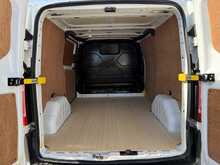 Ford Transit Custom 2.0 300 EcoBlue SWB AIR CON Van 5dr Diesel Manual L1 H1