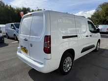 Vauxhall Combo 1.5 Turbo D 2300 Sportive Panel Van 6dr Diesel Manual L2 H1 Euro 6 (100 ps)