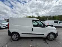 Fiat Doblo 1.3 JTD MultiJet 16v Panel Van 4dr Diesel Manual L1 H1 (126 g/km, 90 bhp)