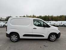 Peugeot Partner 1.5 BlueHDi 1000 Professional SWB 3 SEATS AIR CON Van 5dr Diesel Manual SWB Euro 6 (100 bhp)