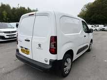 Peugeot Partner 1.5 BlueHDi 1000 Professional SWB 3 SEATS AIR CON Van 5dr Diesel Manual SWB Euro 6 (100 bhp)