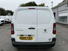 Peugeot Partner 1.5 BlueHDi 1000 Professional SWB 3 SEATS AIR CON Van 5dr Diesel Manual SWB Euro 6 (100 bhp)