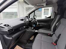 Peugeot Partner 1.5 BlueHDi 1000 Professional SWB 3 SEATS AIR CON Van 5dr Diesel Manual SWB Euro 6 (100 bhp)