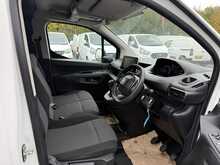 Peugeot Partner 1.5 BlueHDi 1000 Professional SWB 3 SEATS AIR CON Van 5dr Diesel Manual SWB Euro 6 (100 bhp)