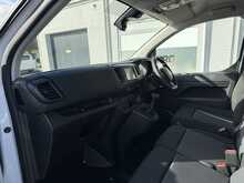 Vauxhall Vivaro 1.5 Turbo D 2900 Pro LWB AIR CON Van 6dr Diesel Manual L2 H1 Euro 6 (s/s) (100 ps)