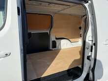 Vauxhall Vivaro 1.5 Turbo D 2900 Pro LWB AIR CON Van 6dr Diesel Manual L2 H1 Euro 6 (s/s) (100 ps)
