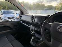 Vauxhall Vivaro 1.5 Turbo D 2900 Pro LWB AIR CON Van 6dr Diesel Manual L2 H1 Euro 6 (s/s) (100 ps)