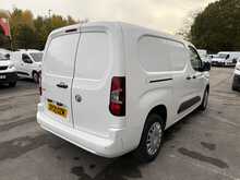 Vauxhall Combo 1.5 Turbo D 2300 Sportive LWB 3 SEATS AIR CON Van 4dr Diesel Manual L2 H1 Euro 6 (100 ps)