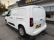 Vauxhall Combo 1.5 Turbo D 2300 Sportive LWB 3 SEATS AIR CON Van 4dr Diesel Manual L2 H1 Euro 6 (100 ps)