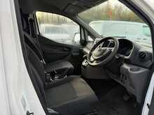 Nissan e-NV200 40kWh Acenta Van 5dr 170 MILE RANGE Electric Auto SWB (Quick Charge) (109 ps) Van Automatic