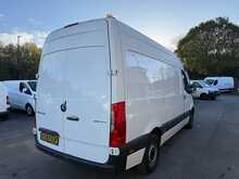 Mercedes-Benz Sprinter 2.1 316 CDI Panel Van 5dr Diesel Manual RWD L2 H2 Euro 6 (163 ps)