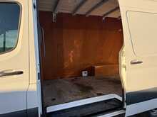 Mercedes-Benz Sprinter 2.1 316 CDI Panel Van 5dr Diesel Manual RWD L2 H2 Euro 6 (163 ps)